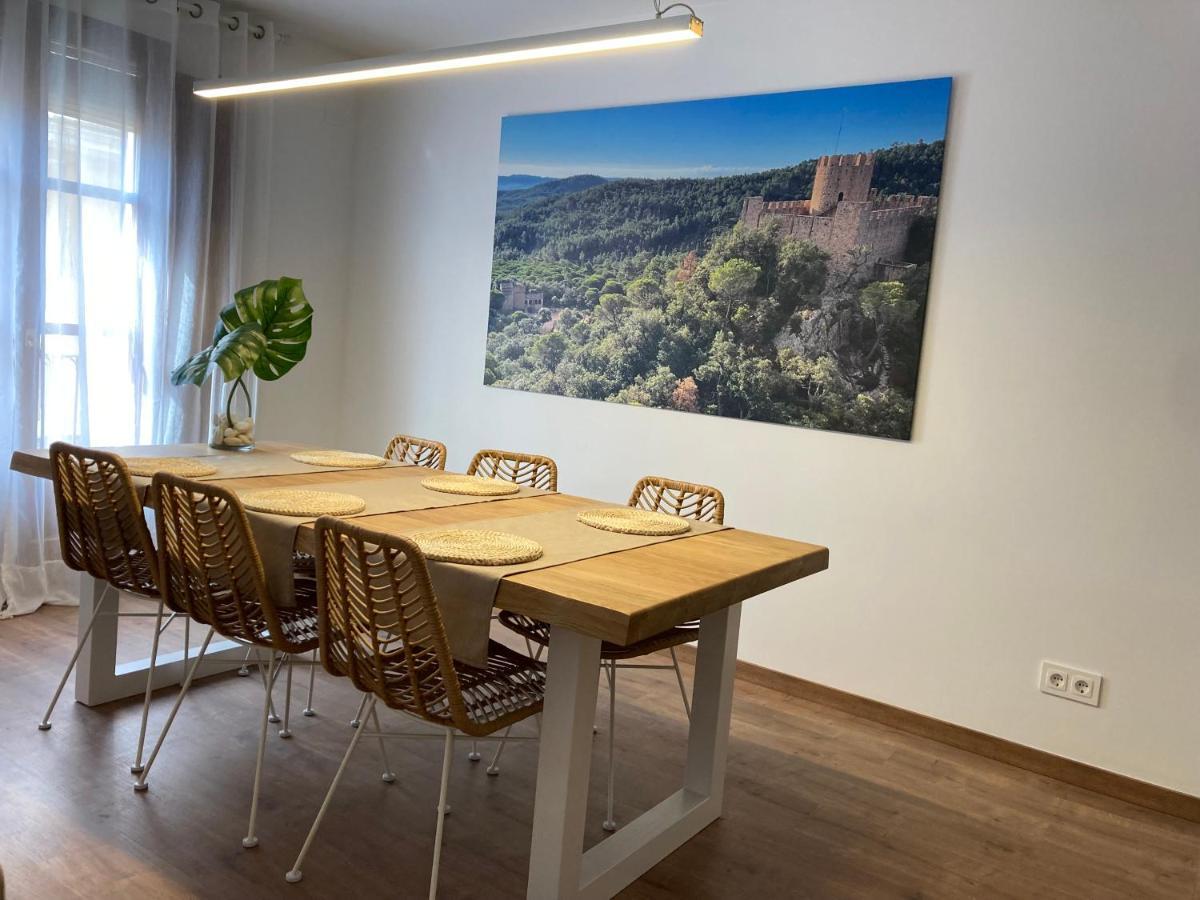 Apartamento Centrico, Climatizado Y Totalmente Equipado De 3 Habitaciones Para 6-7 Personas サンタ・コロマ・デ・ファルネルス エクステリア 写真