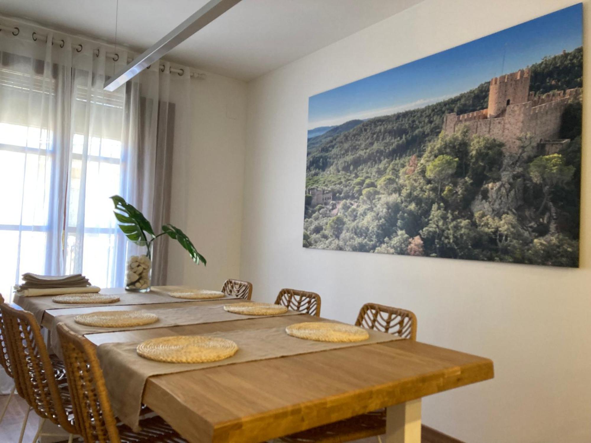 Apartamento Centrico, Climatizado Y Totalmente Equipado De 3 Habitaciones Para 6-7 Personas サンタ・コロマ・デ・ファルネルス エクステリア 写真