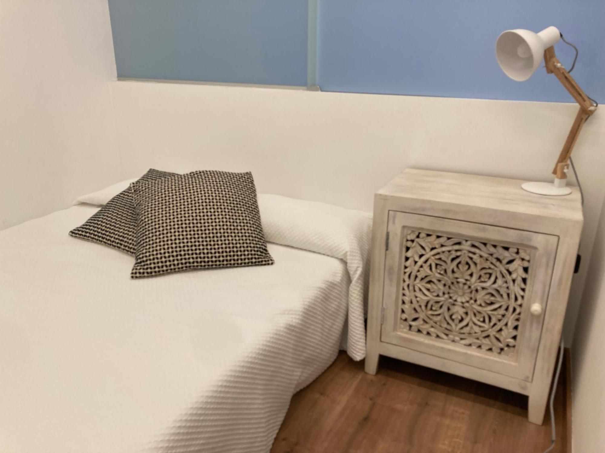 Apartamento Centrico, Climatizado Y Totalmente Equipado De 3 Habitaciones Para 6-7 Personas サンタ・コロマ・デ・ファルネルス エクステリア 写真